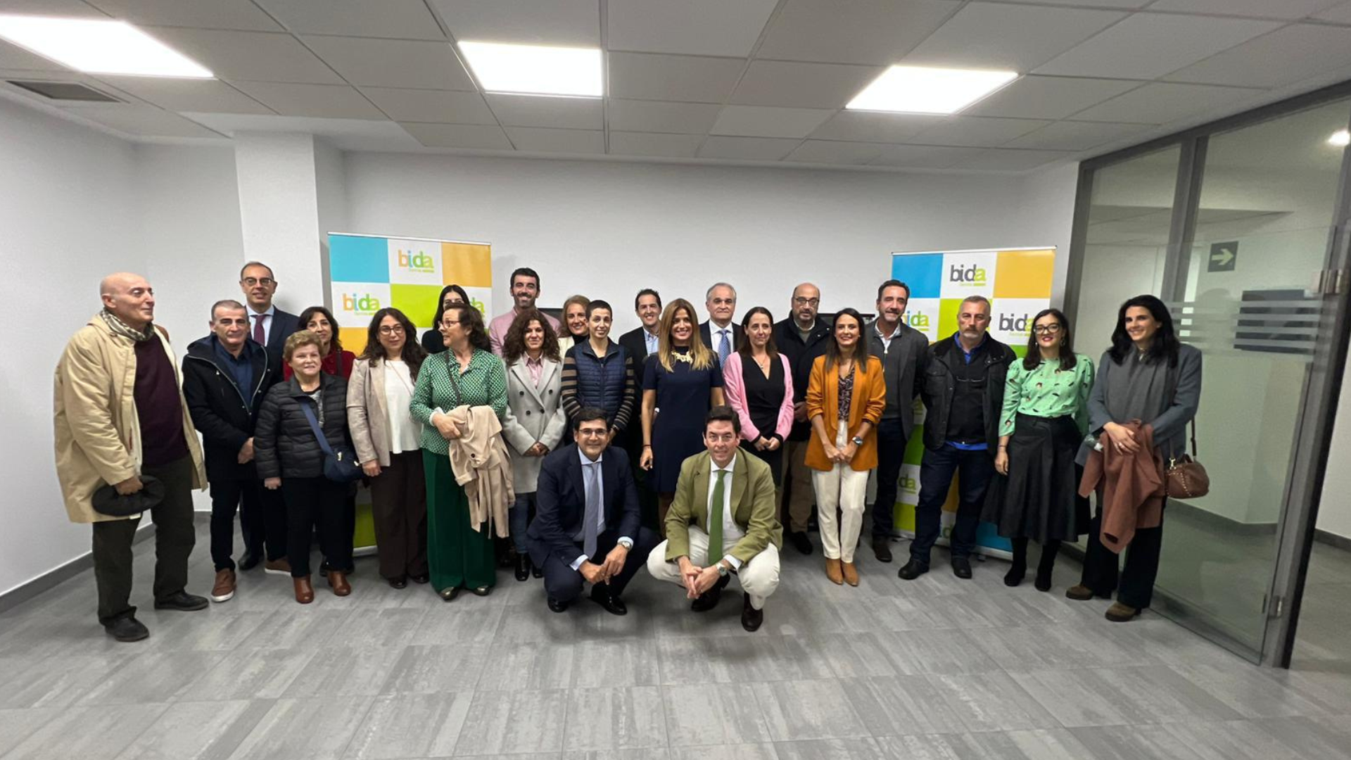 Foto grupal de los participantes