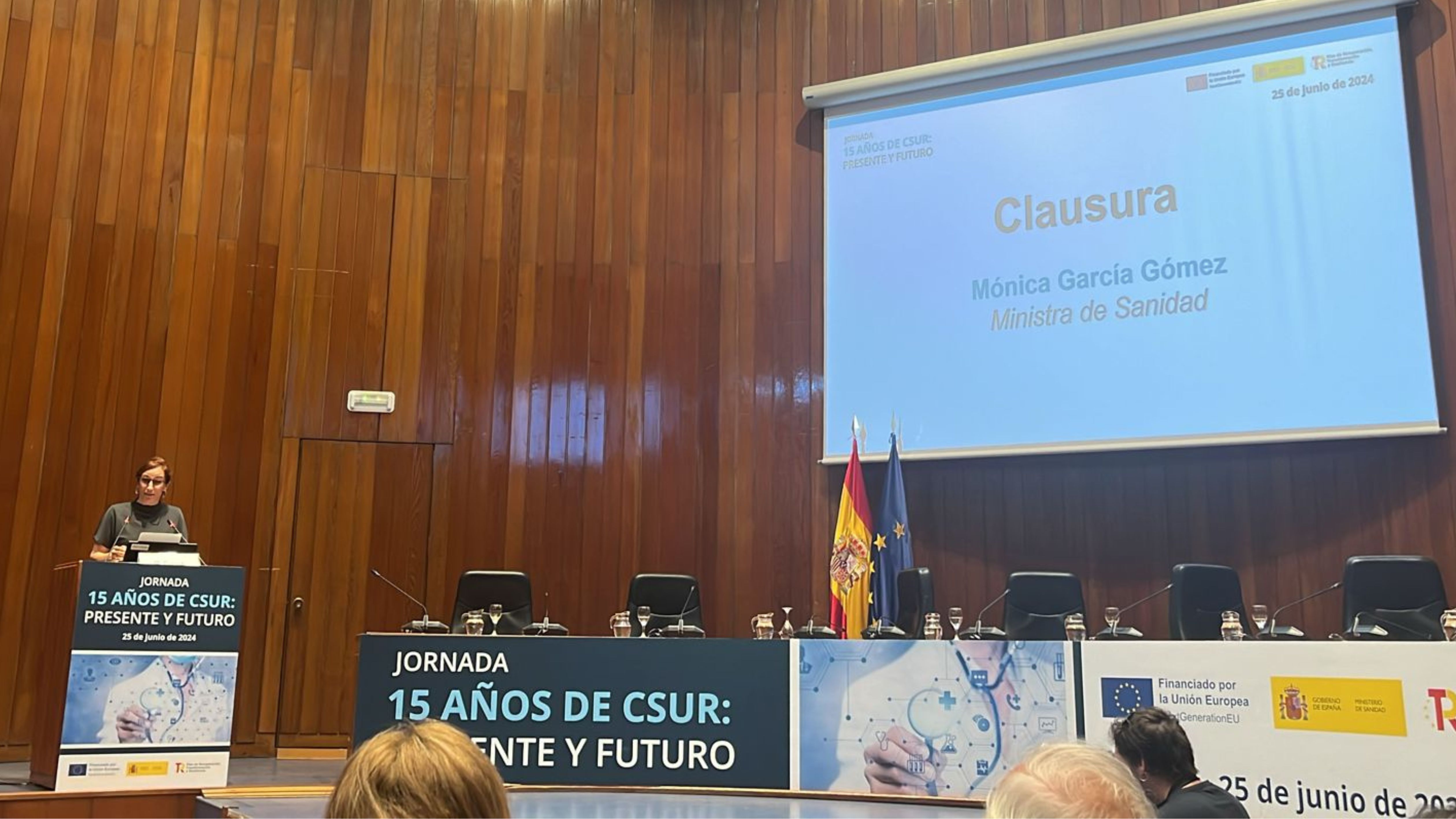 La Ministra de Sanidad durante la clausura de la jornada '15 años de CSUR: presente y futuro'