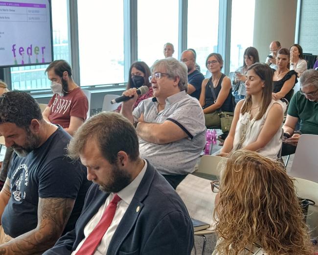 Fotografía del nuevo Representante Territorial de FEDER en Aragón durante su intervención.