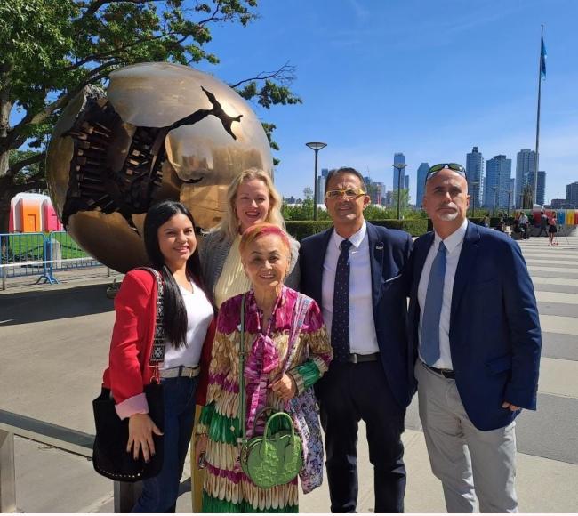 Representantes de RDI, FEDER y ALIBER en la sede de la ONU en Nueva York.
