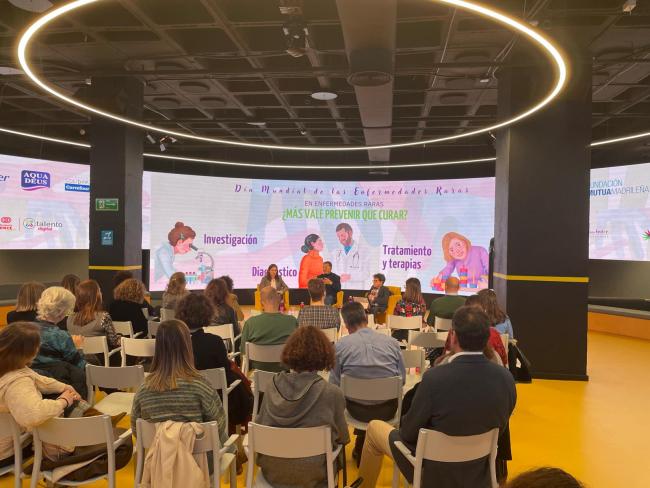 Fotografía durante la presentación.