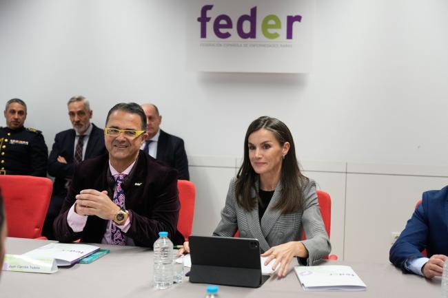 La Reina en la reunión de trabajo de la Federación Española de Enfermedades Raras