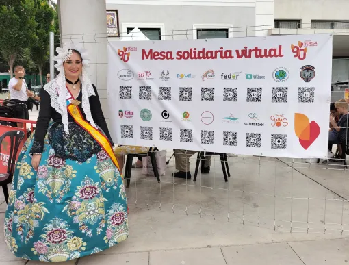 La Belleza 2022, Patricia Medina Cerezo, de la Foguera Sèneca-Autobusos presenta la mesa solidaria virtual