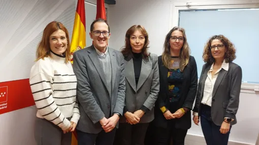 Representantes de la Dirección General y FEDER.