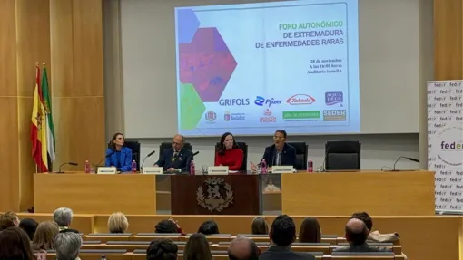 Fotografía durante la inauguración institucional.