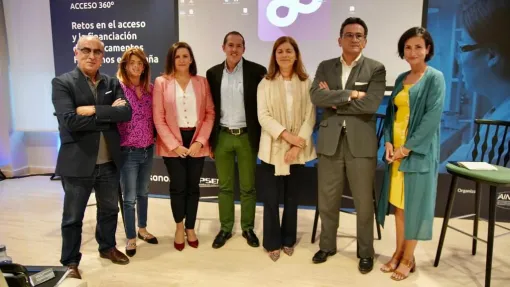 Foto de grupo de ponentes